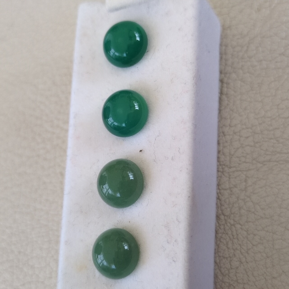 Jade Botton Earrings 5 Pair Set. - Picture 6 of 8